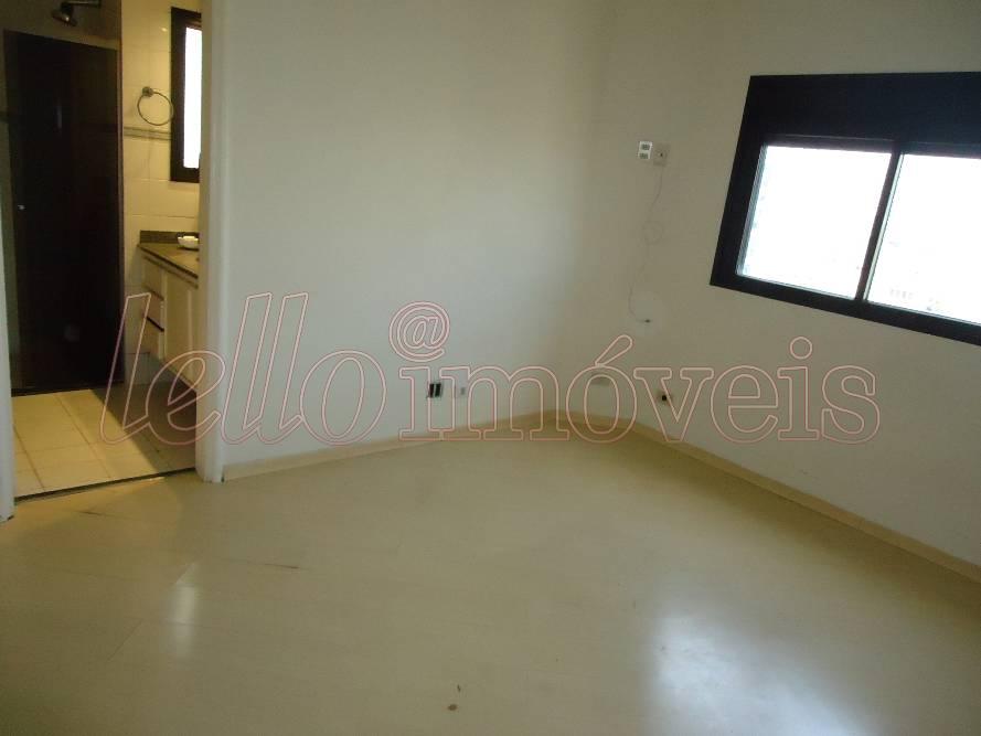 Apartamento para alugar com 4 quartos, 247m² - Foto 7