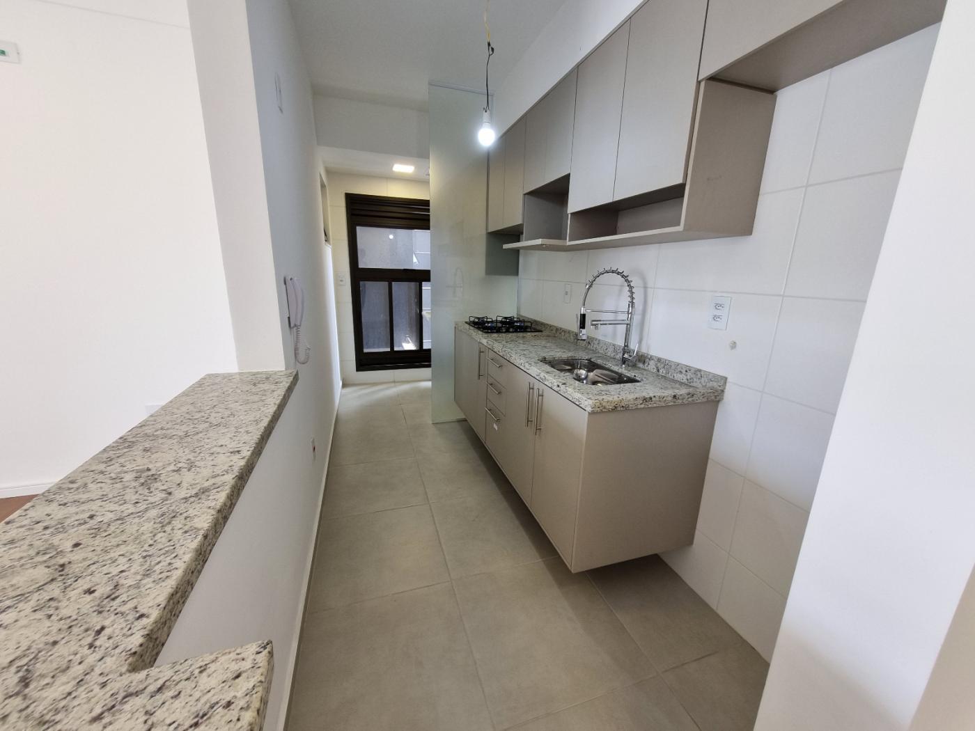 Apartamento à venda com 2 quartos, 67m² - Foto 17