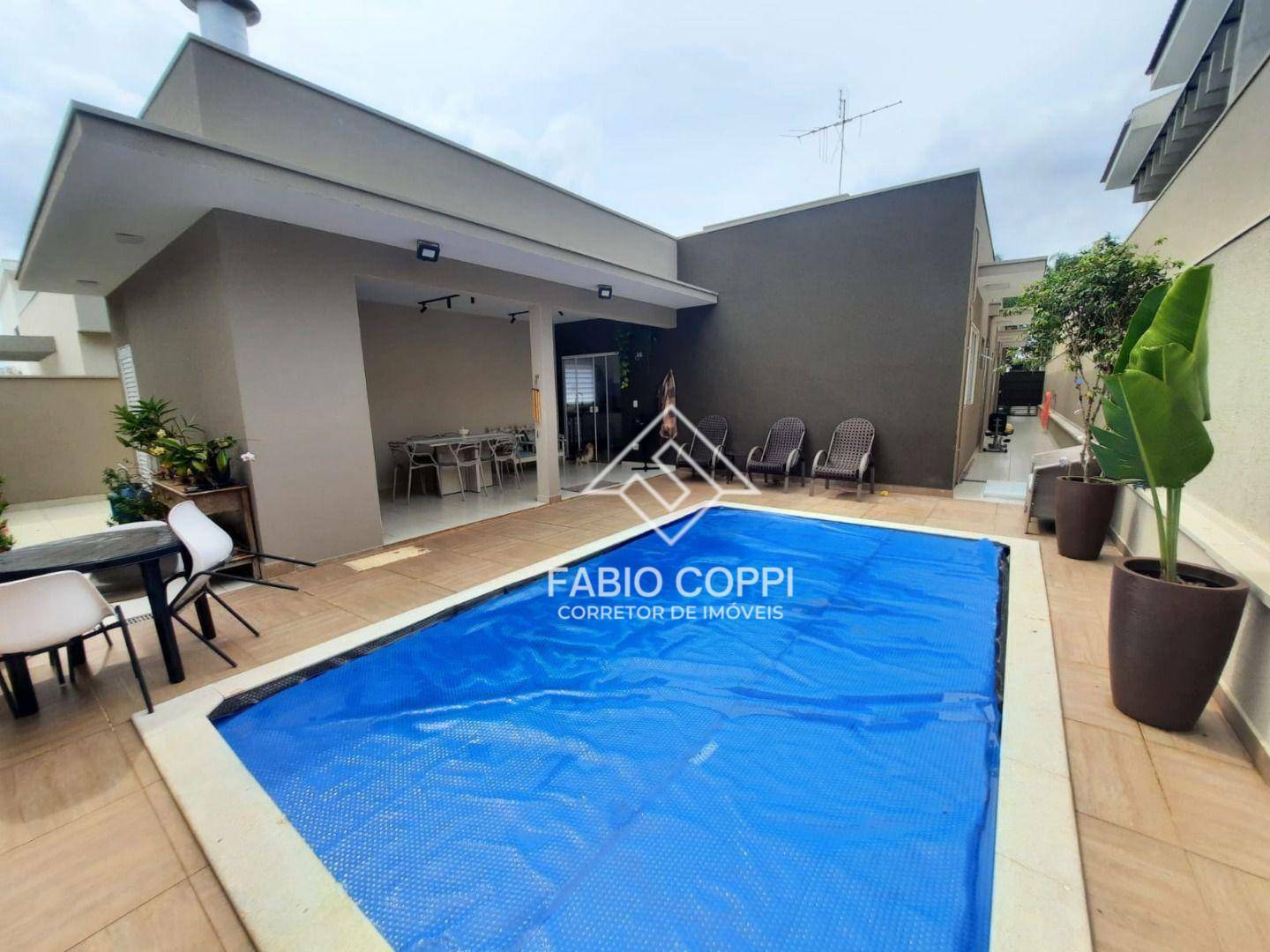 Casa de Condomínio à venda com 4 quartos, 230m² - Foto 5