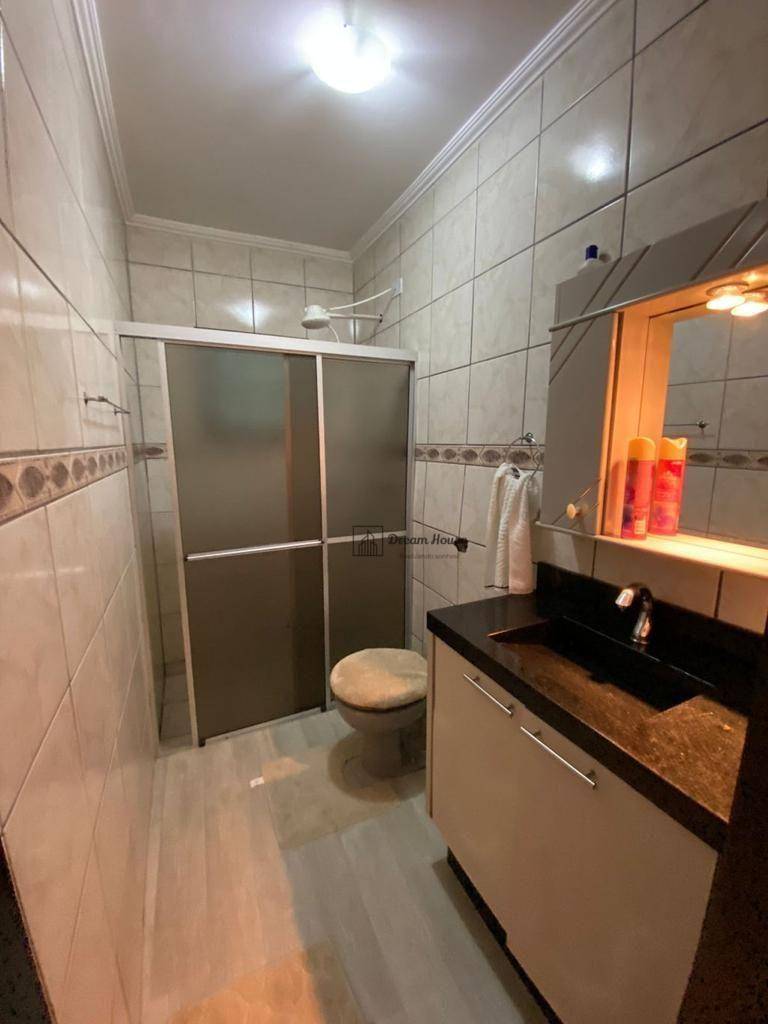 Casa de Condomínio à venda com 4 quartos, 231m² - Foto 24