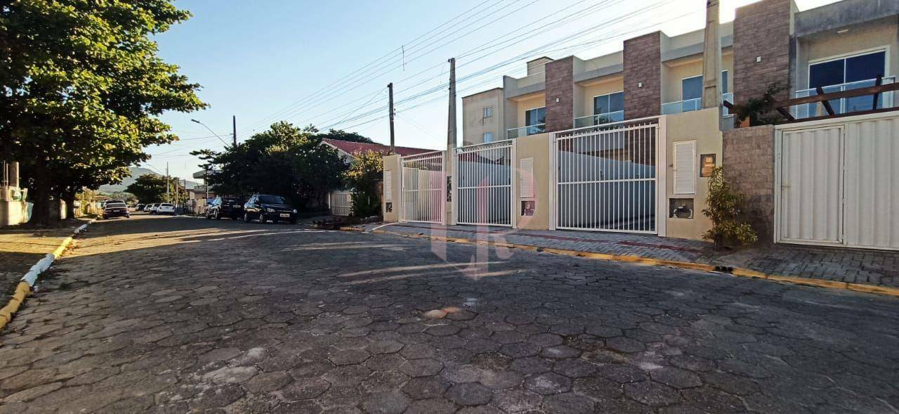 Sobrado à venda com 4 quartos, 77m² - Foto 2