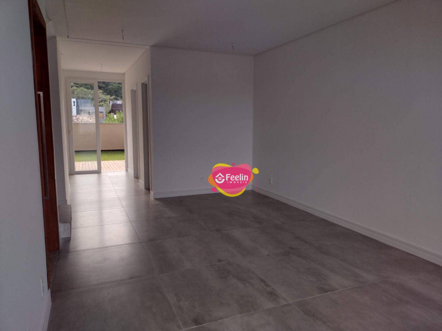 Casa à venda com 3 quartos, 171m² - Foto 8