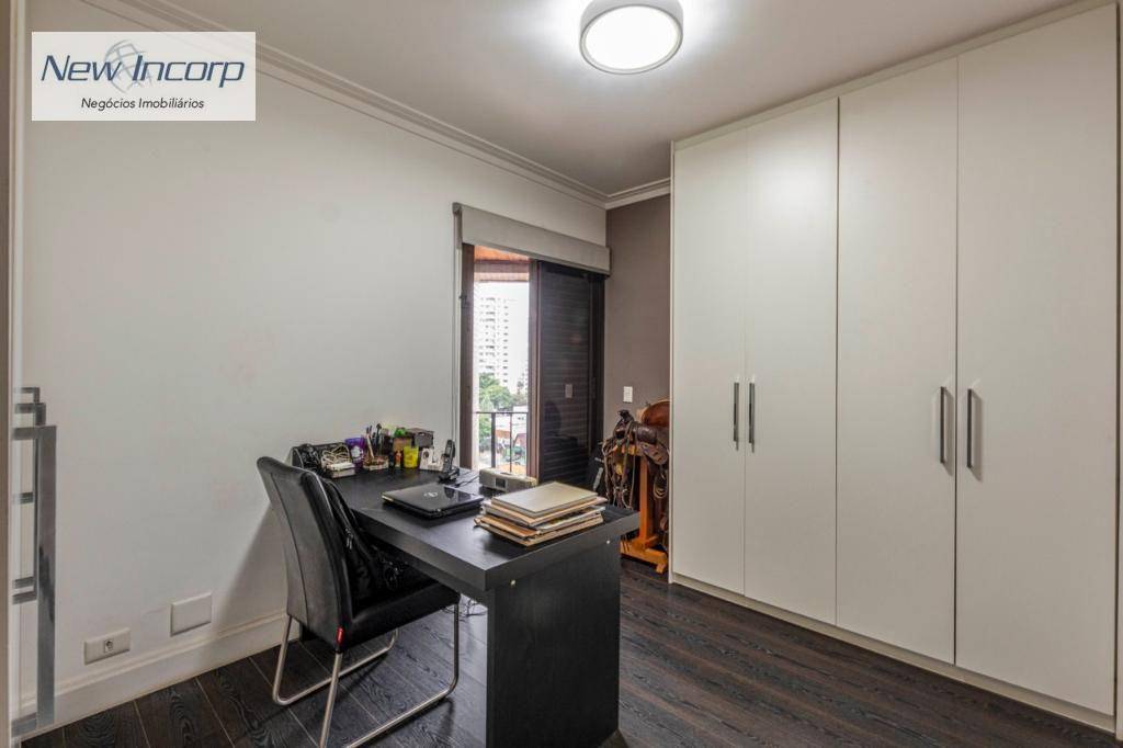 Apartamento à venda com 3 quartos, 160m² - Foto 18