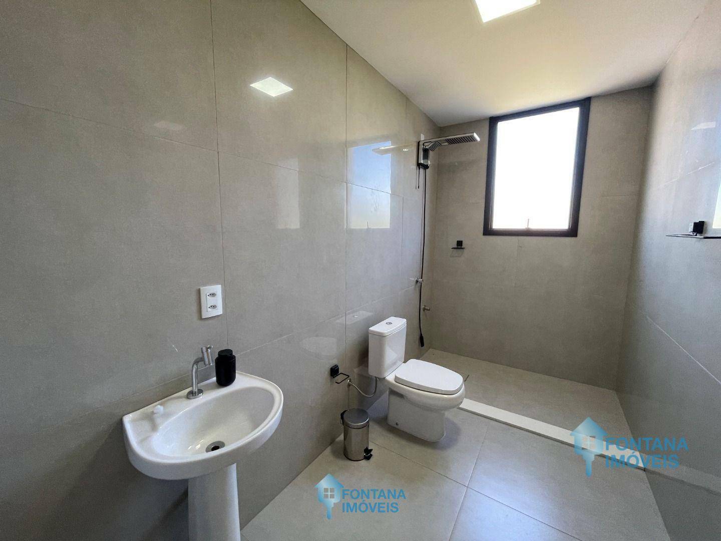 Casa de Condomínio à venda com 4 quartos, 297m² - Foto 11