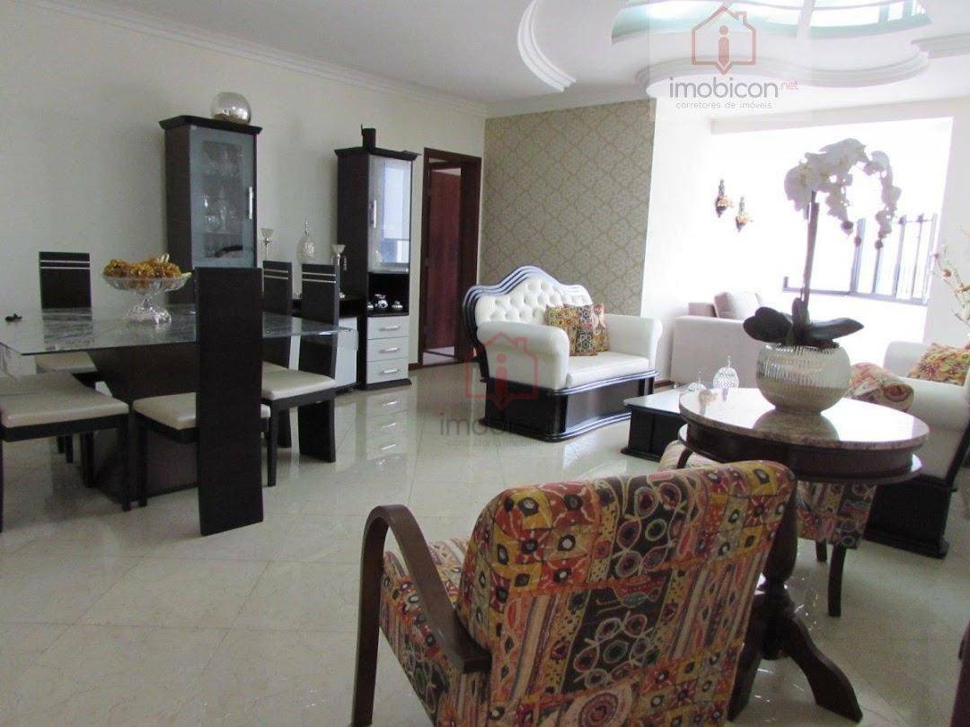 Apartamento à venda com 3 quartos, 150m² - Foto 4