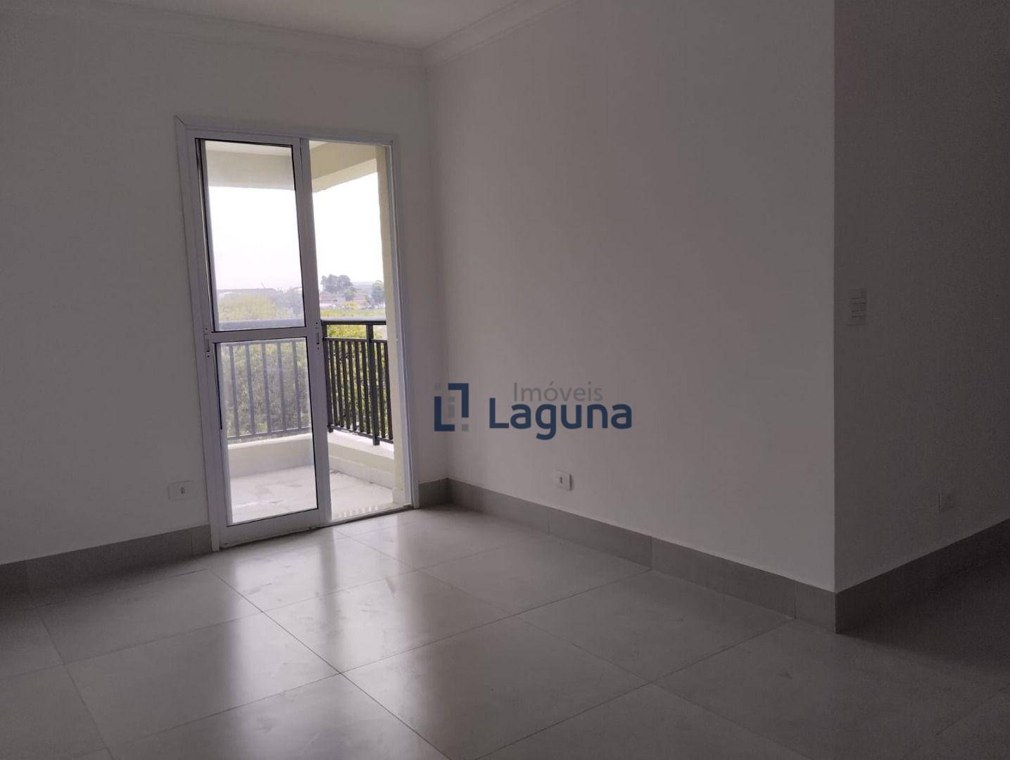 Apartamento para alugar com 2 quartos, 69m² - Foto 2