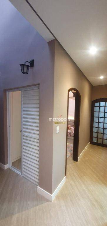 Sobrado à venda com 3 quartos, 268m² - Foto 15