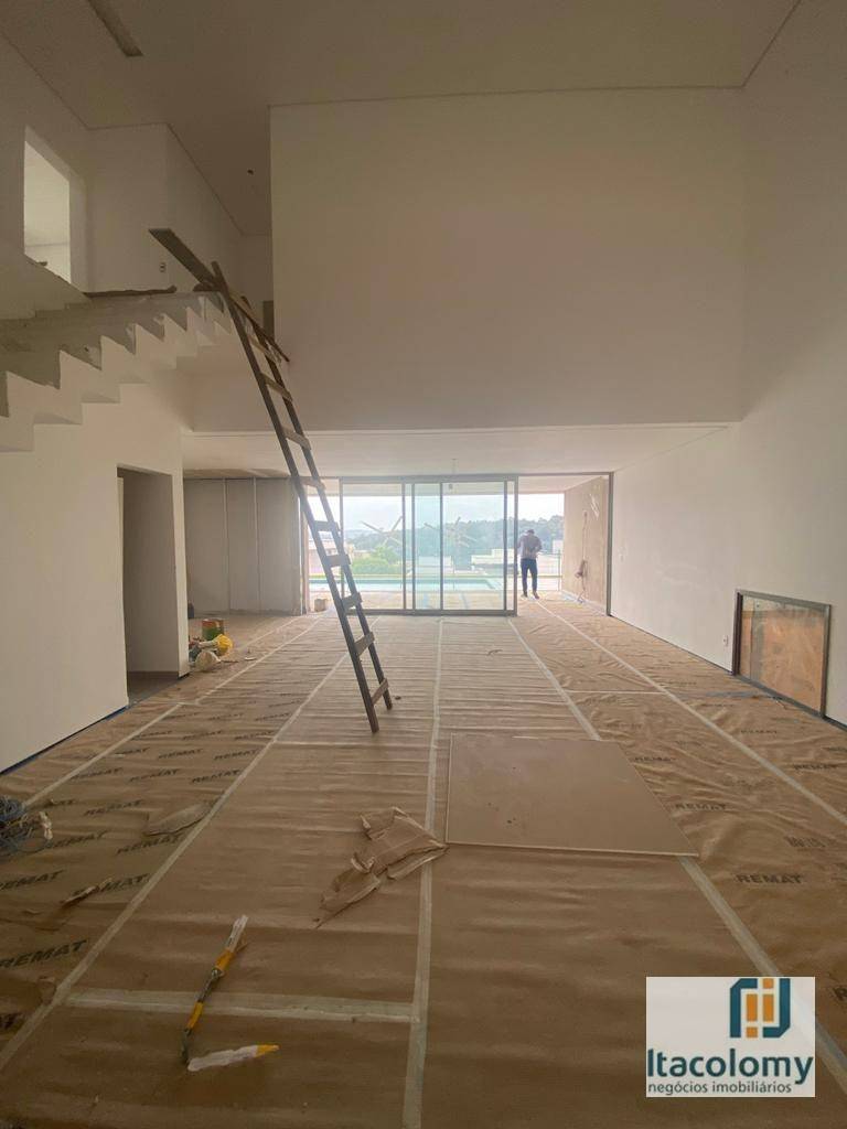 Casa de Condomínio à venda com 4 quartos, 367m² - Foto 12