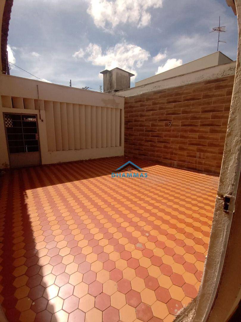 Casa à venda com 3 quartos, 240m² - Foto 18