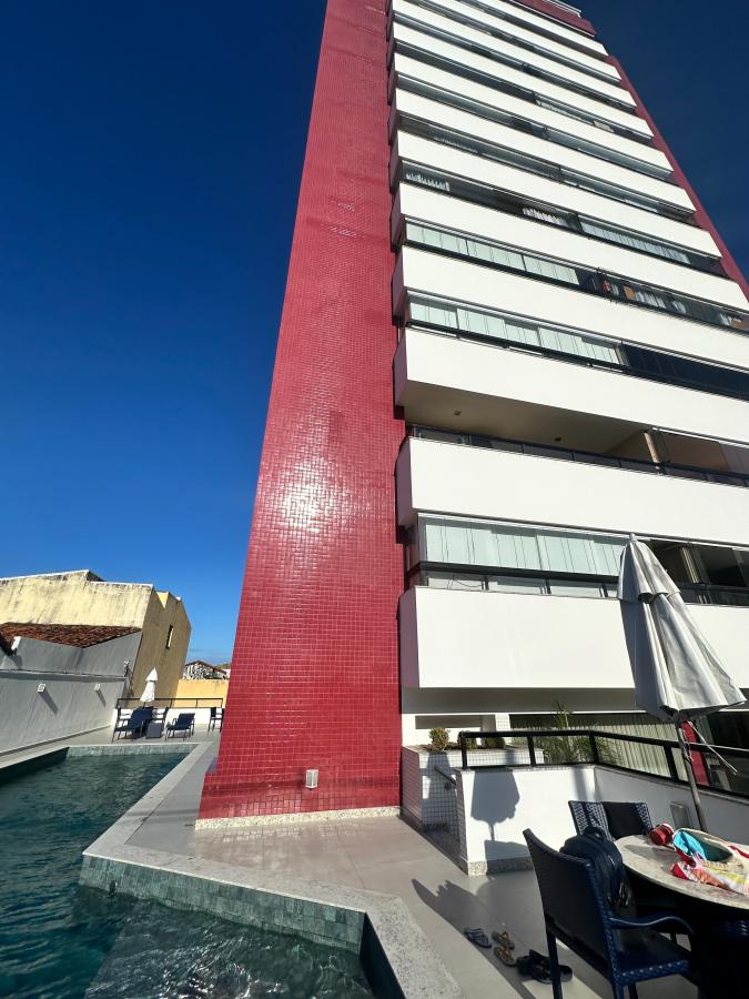 Apartamento à venda com 2 quartos, 71m² - Foto 1