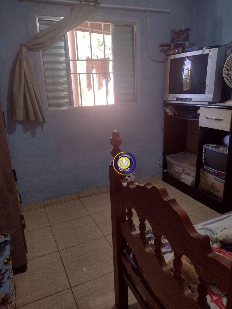 Casa à venda com 2 quartos, 250M2 - Foto 18