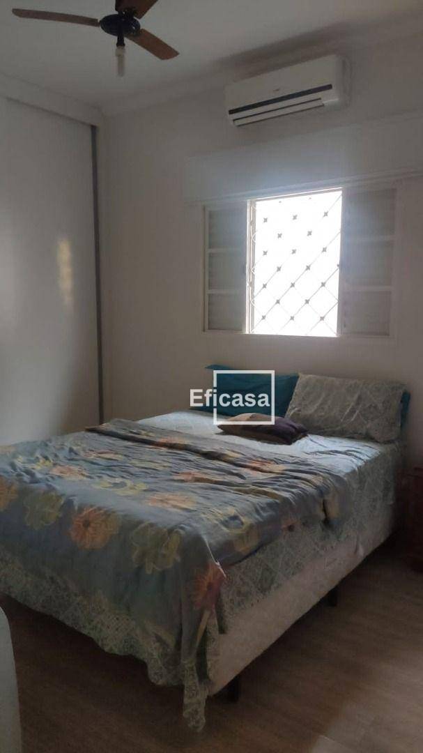 Casa à venda com 3 quartos, 230m² - Foto 6