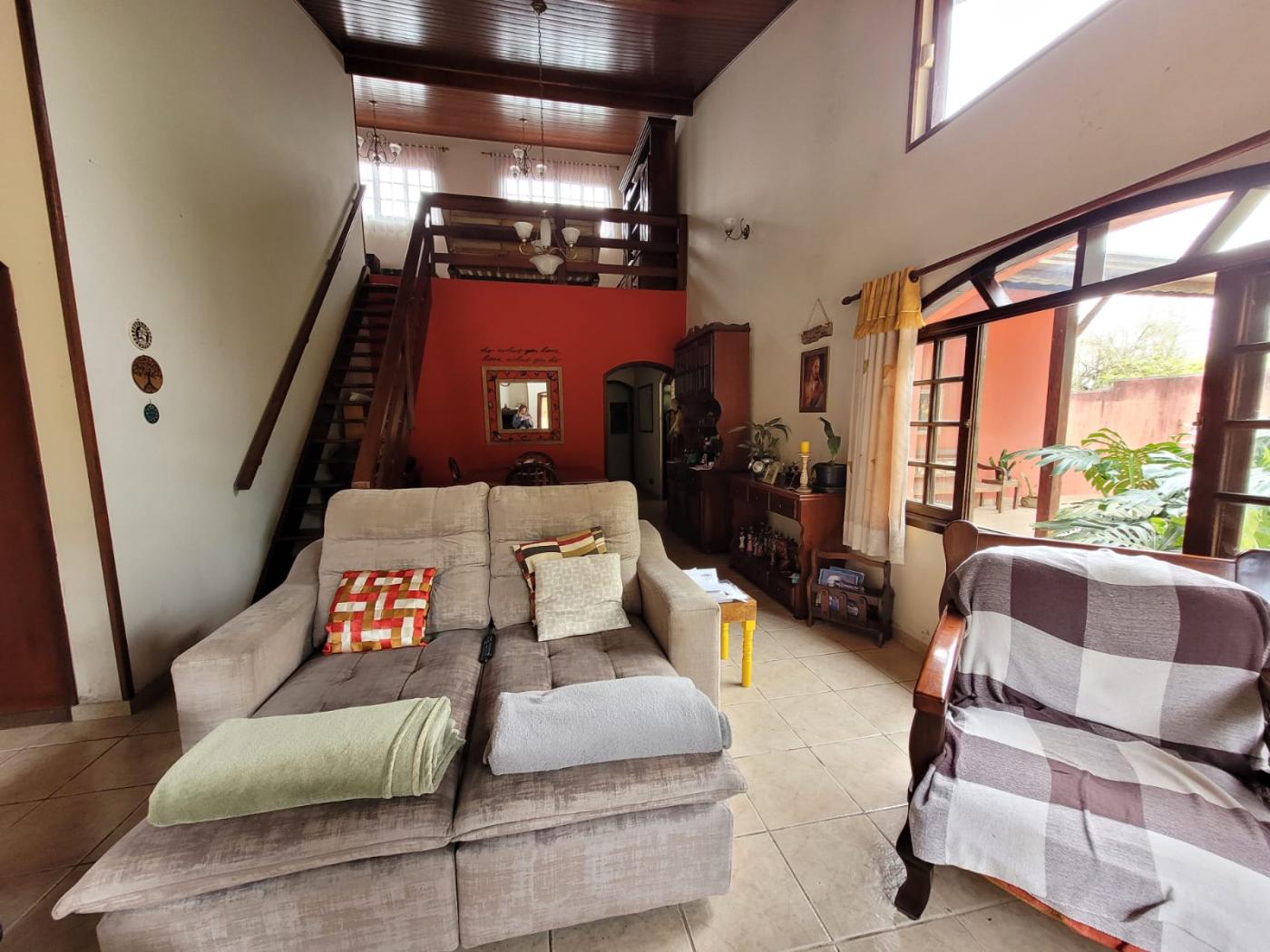 Fazenda à venda com 3 quartos, 3300m² - Foto 1