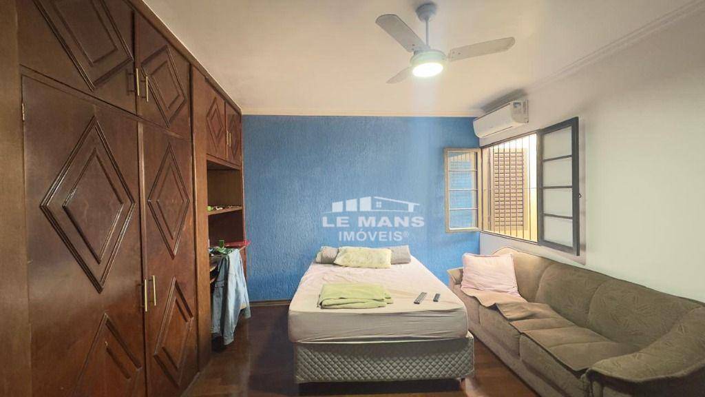 Casa à venda com 3 quartos, 180m² - Foto 11