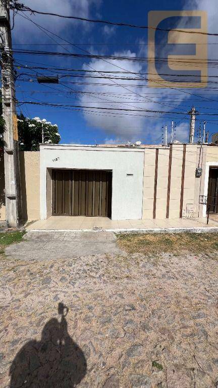 Casa, 3 quartos, 181 m² - Foto 2