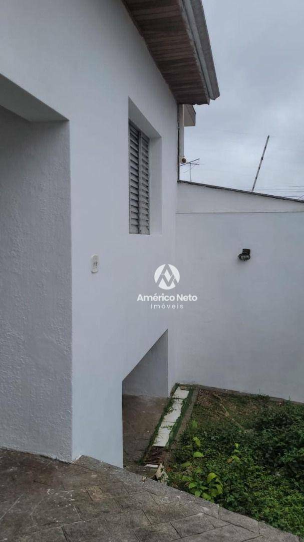 Casa para alugar com 2 quartos, 160m² - Foto 12