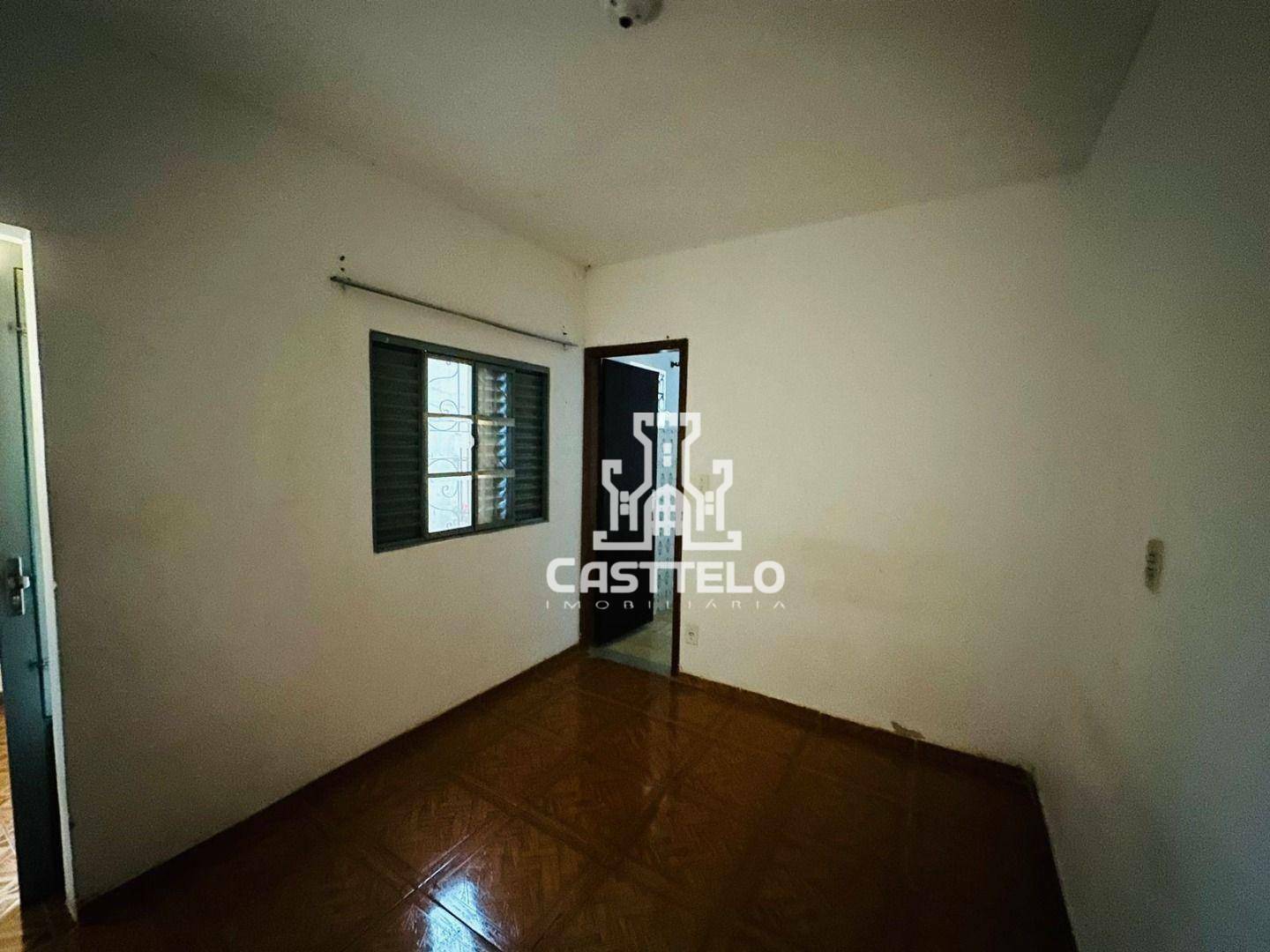 Casa à venda com 11 quartos, 240m² - Foto 10