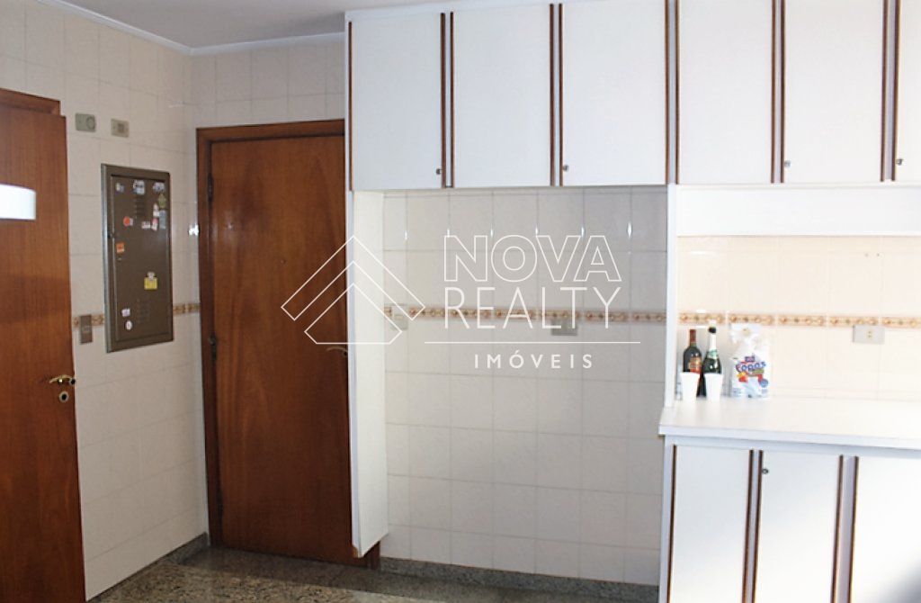 Apartamento à venda com 4 quartos, 159m² - Foto 18