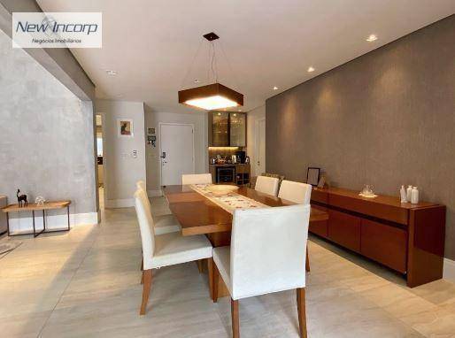 Apartamento à venda com 4 quartos, 238m² - Foto 4