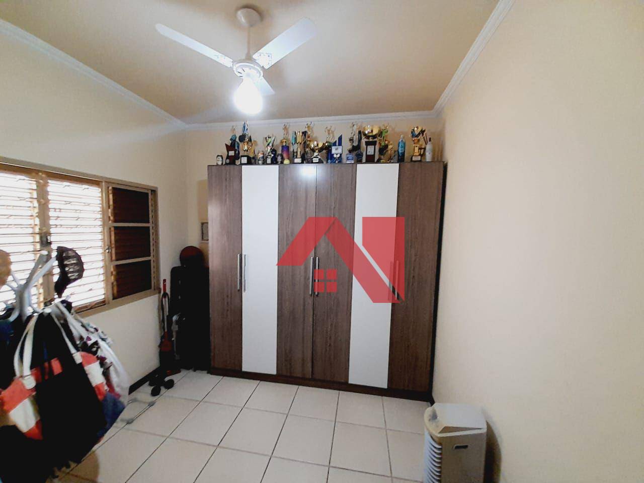 Sobrado à venda com 3 quartos, 230m² - Foto 14