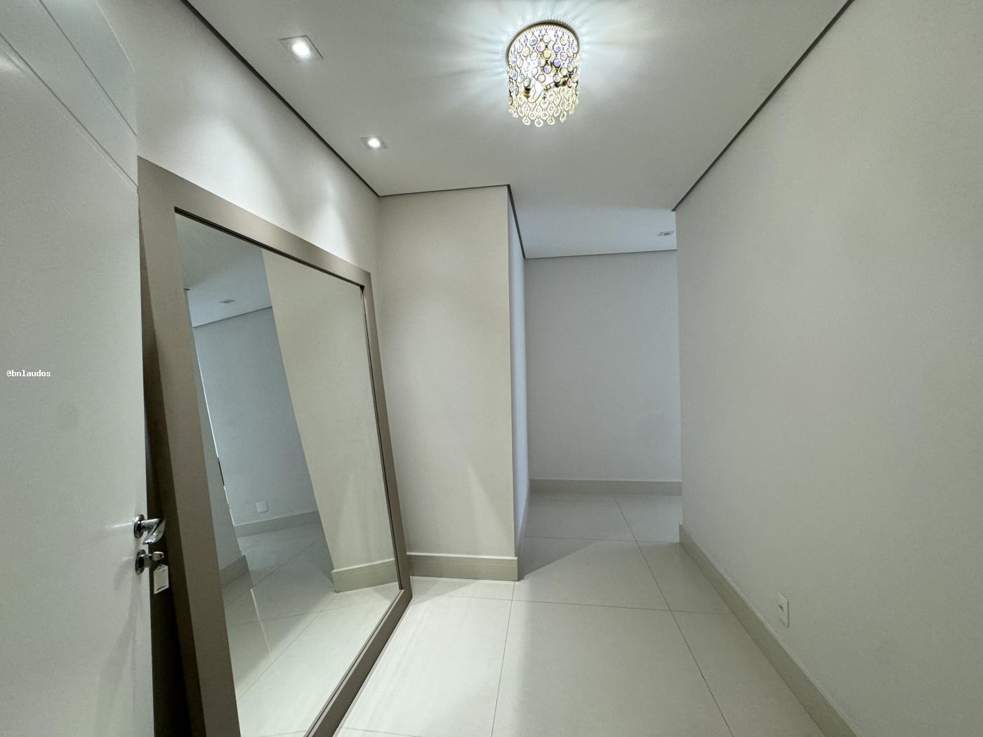 Apartamento para alugar com 2 quartos, 100m² - Foto 18