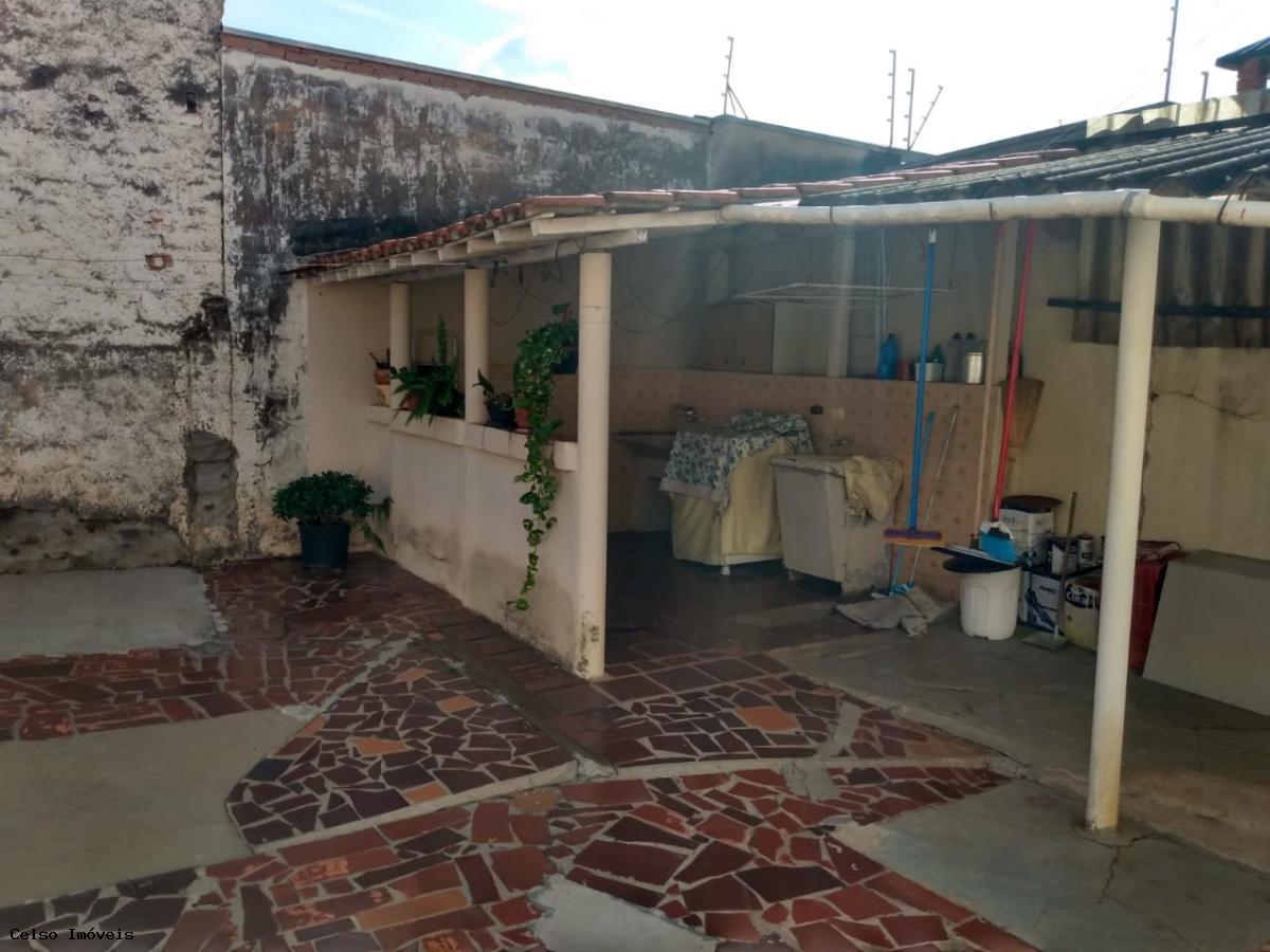 Casa à venda com 3 quartos, 275m² - Foto 23