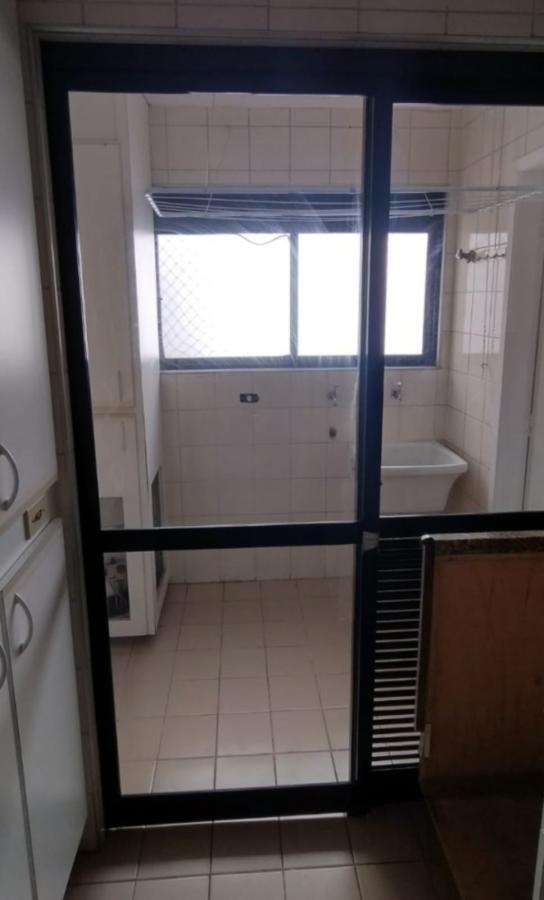 Apartamento para alugar com 3 quartos, 85m² - Foto 6