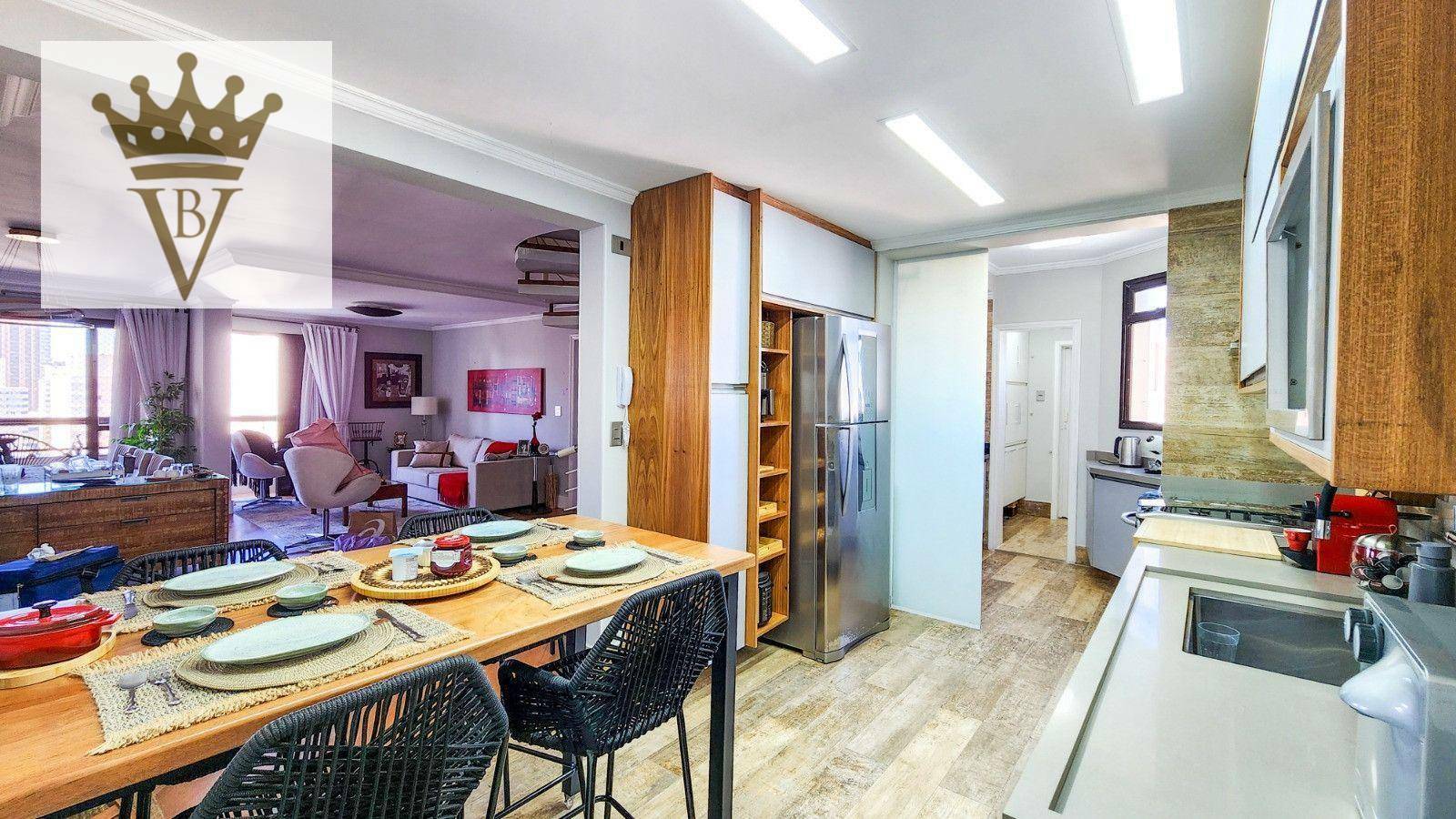 Apartamento à venda com 4 quartos, 216m² - Foto 9