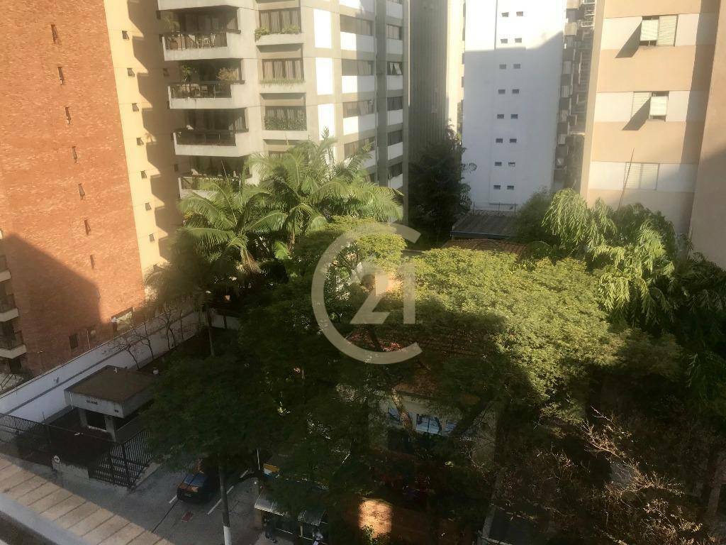 Apartamento à venda e aluguel com 3 quartos, 135m² - Foto 3