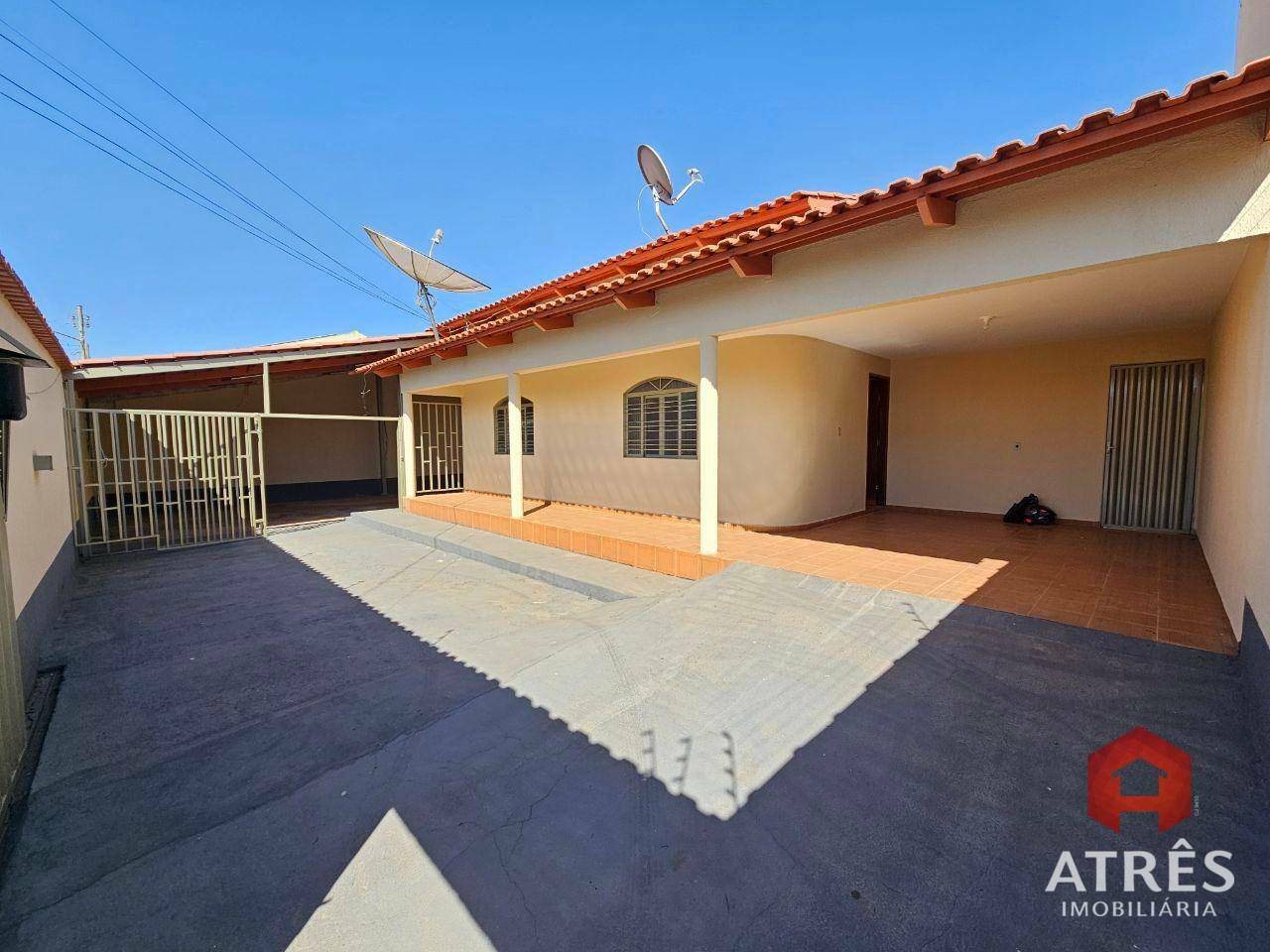 Casa para alugar com 3 quartos, 205m² - Foto 3