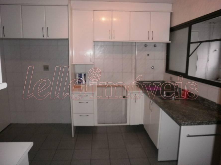 Apartamento para alugar com 3 quartos, 140m² - Foto 16