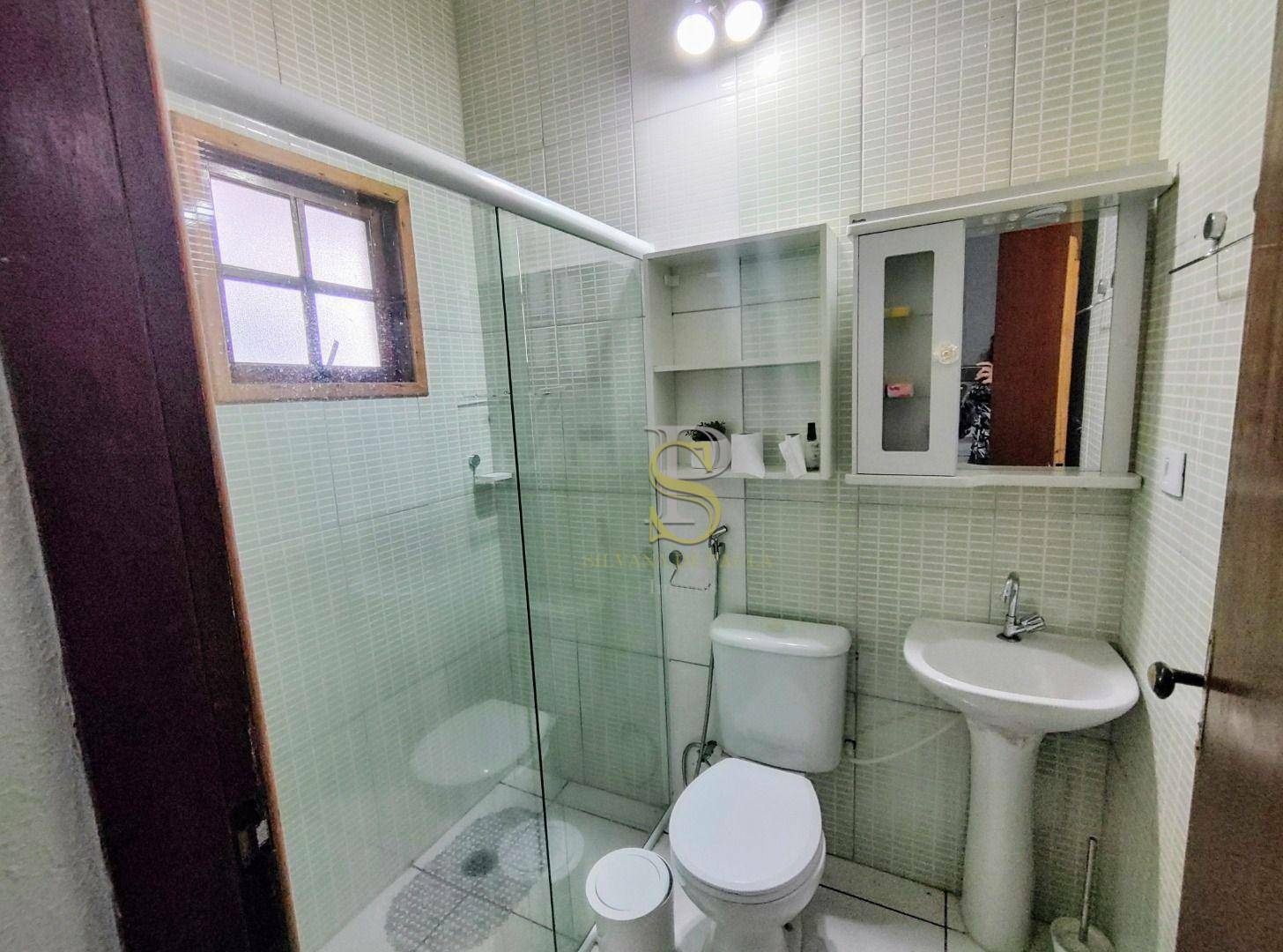 Casa à venda com 2 quartos, 130m² - Foto 13