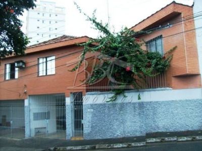 Sobrado à venda com 4 quartos, 226m² - Foto 1