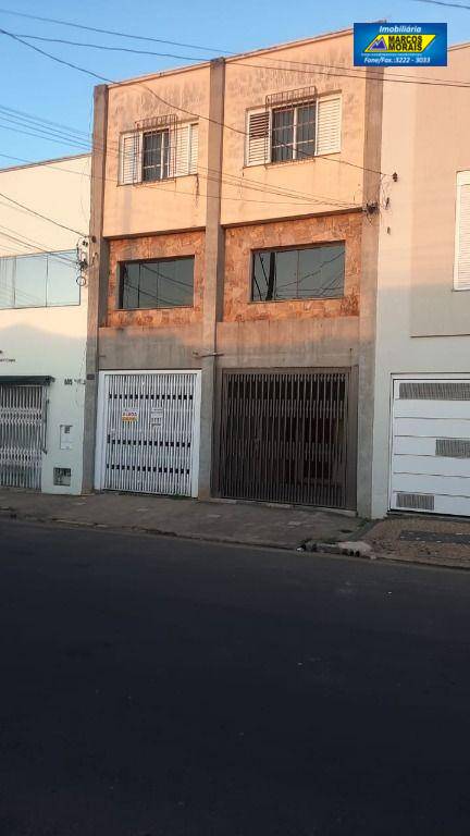 Casa, 5 quartos, 274 m² - Foto 1