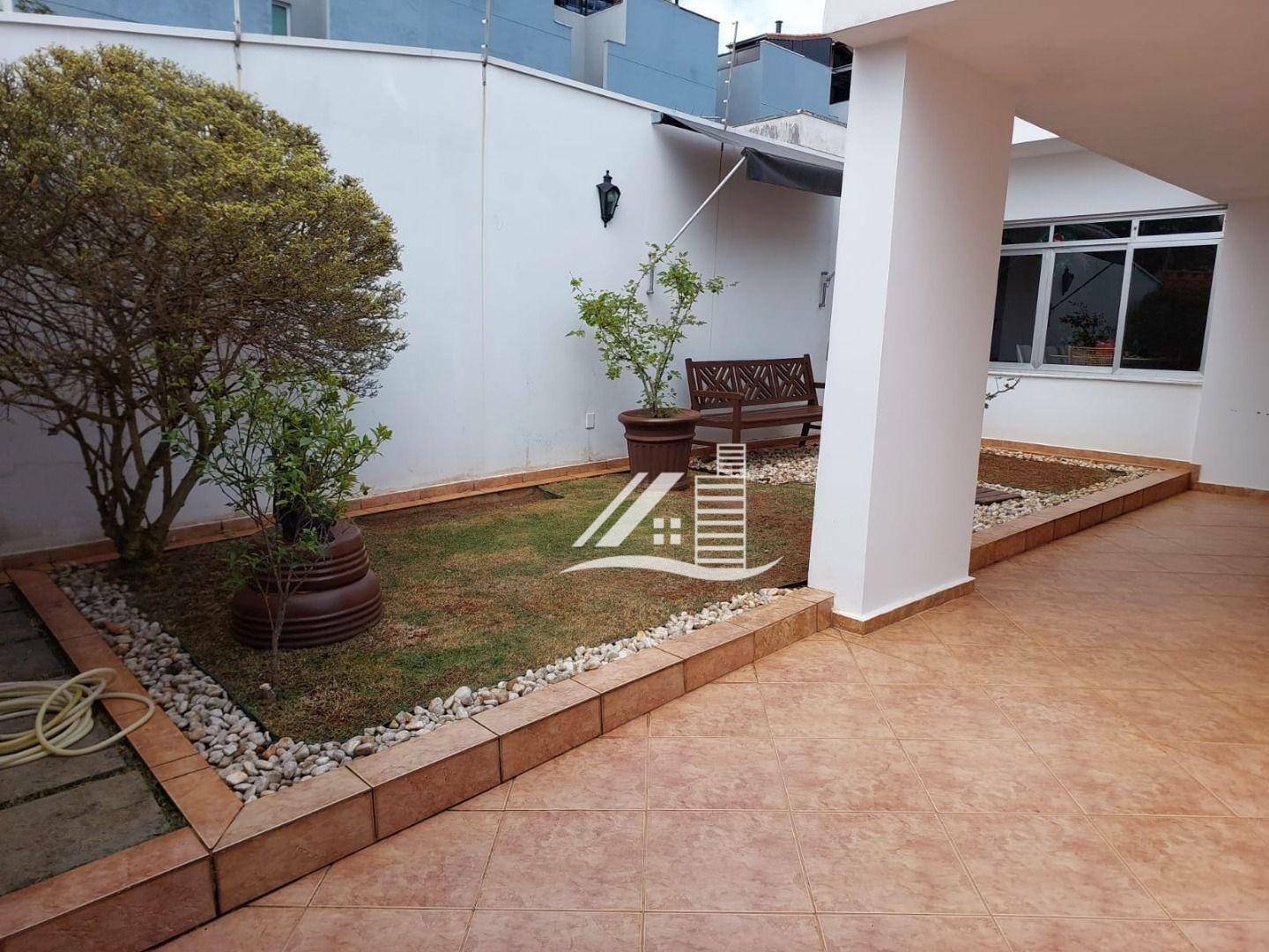 Casa à venda com 3 quartos, 185m² - Foto 9