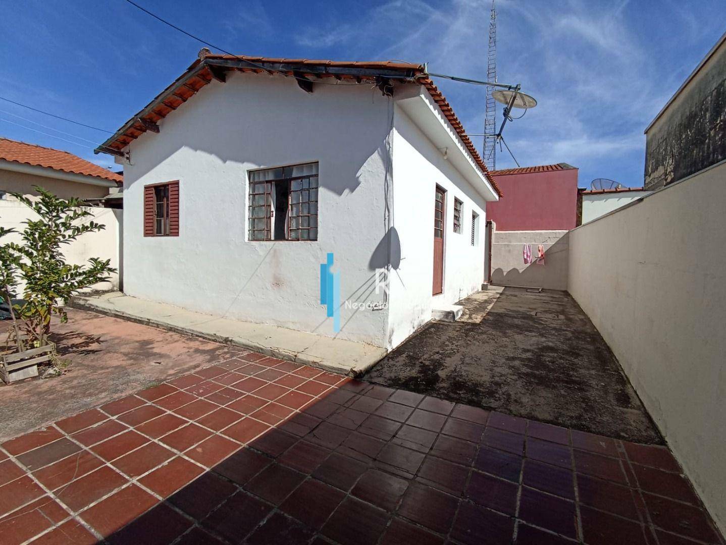 Casa à venda com 5 quartos, 176m² - Foto 8