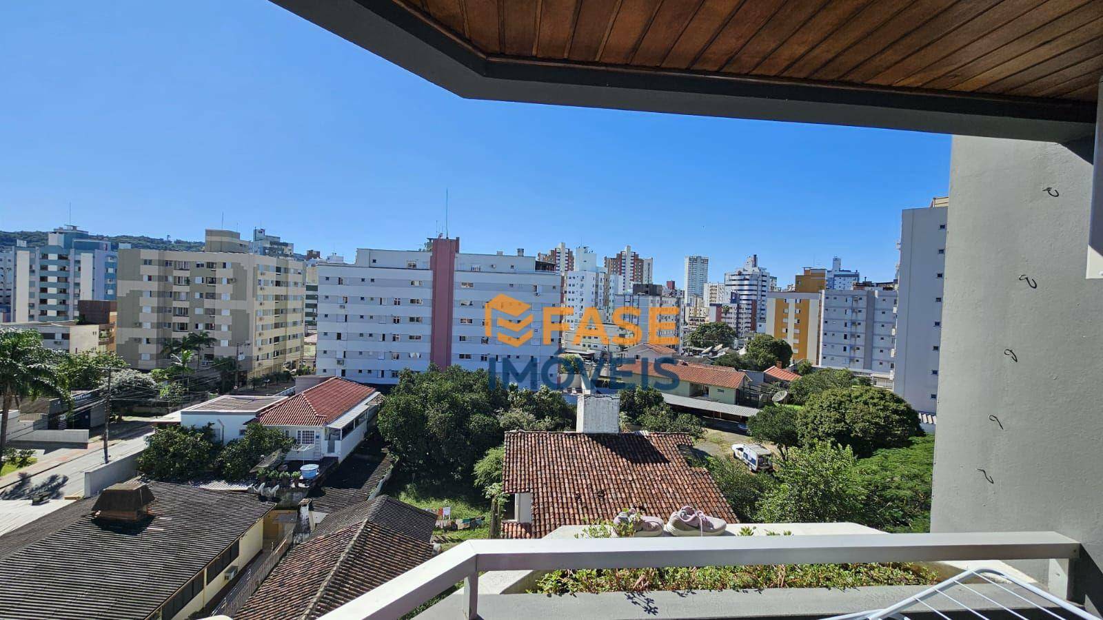 Apartamento à venda com 3 quartos, 85m² - Foto 7