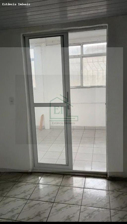 Casa à venda com 2 quartos, 200m² - Foto 7