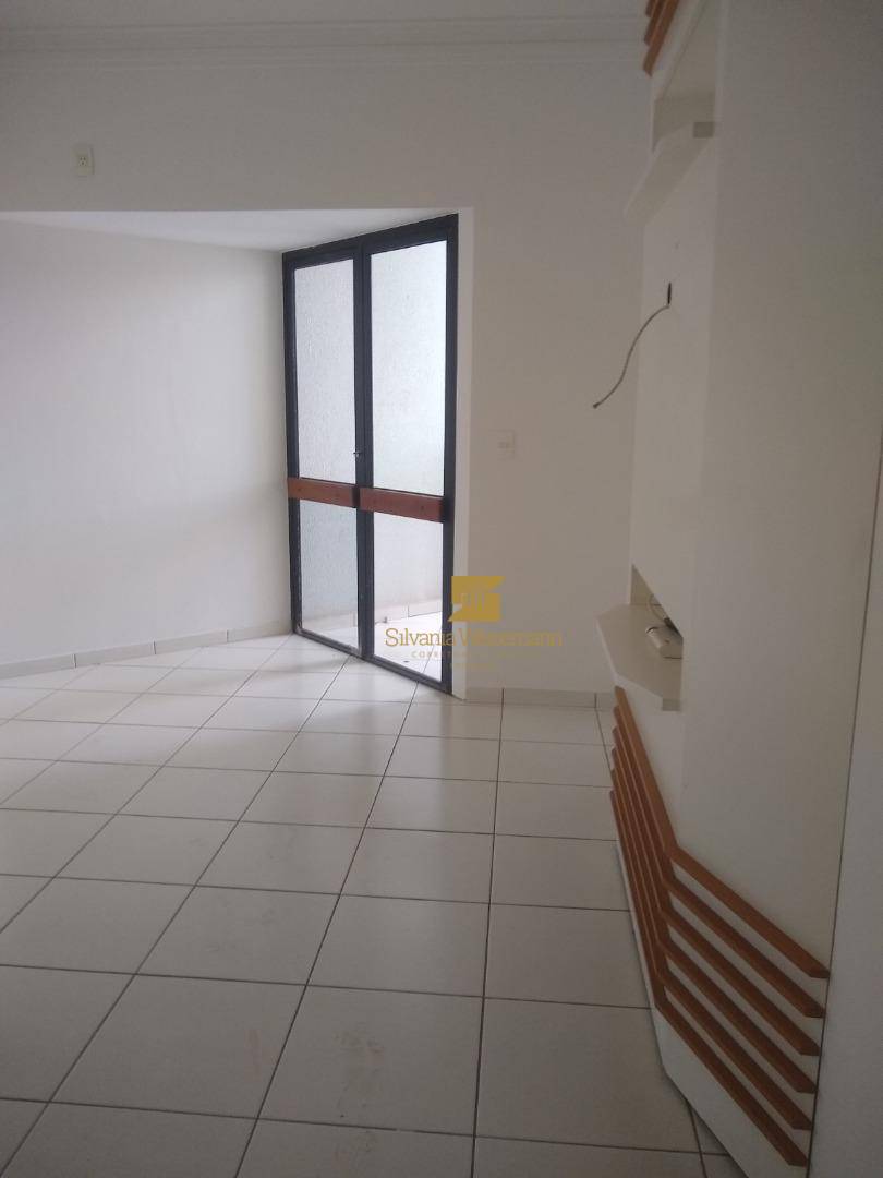 Apartamento à venda com 3 quartos, 261m² - Foto 7