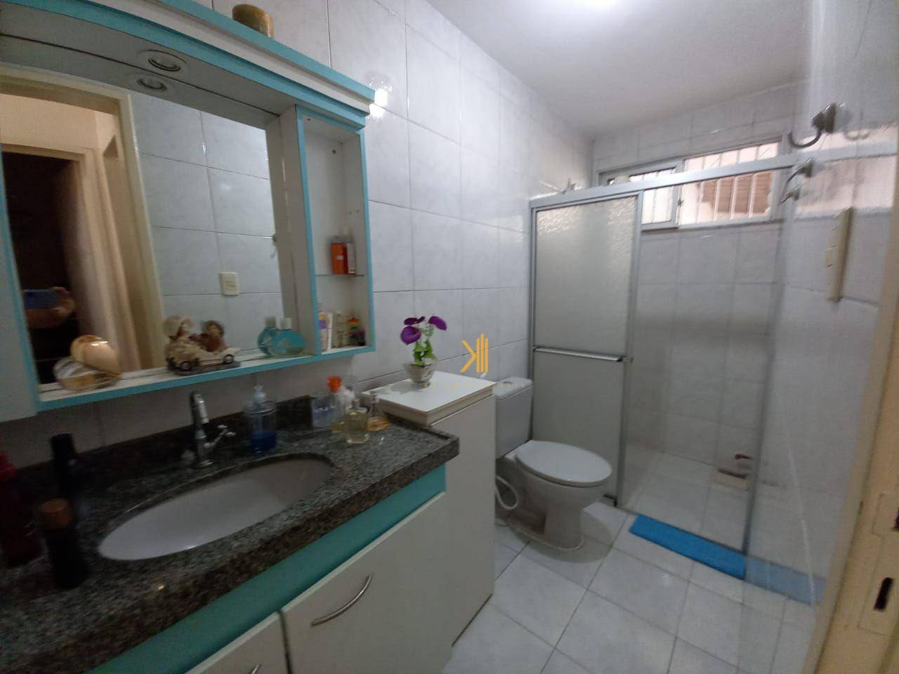 Casa à venda com 3 quartos, 182m² - Foto 8