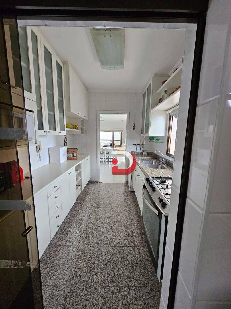 Apartamento à venda e aluguel com 3 quartos, 180m² - Foto 25