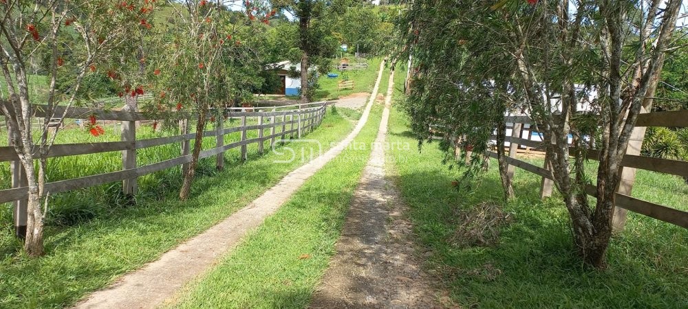 Fazenda à venda com 1 quarto, 150m² - Foto 9