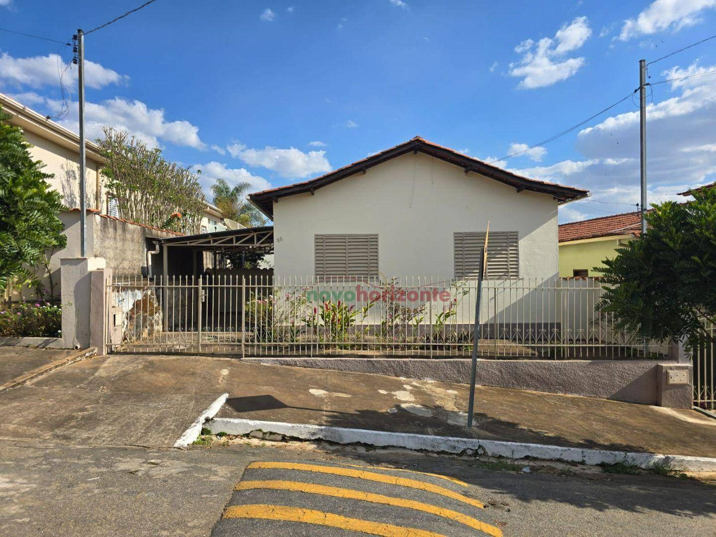 Casa, 4 quartos, 140 m² - Foto 1