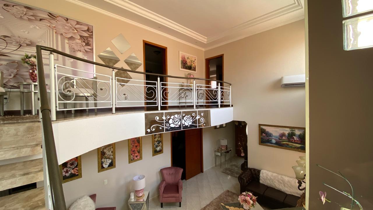 Casa de Condomínio à venda com 3 quartos, 360m² - Foto 9