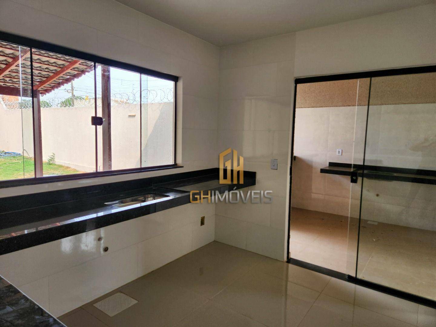 Casa à venda com 2 quartos, 105m² - Foto 3