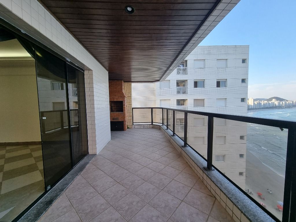 Apartamento à venda com 3 quartos, 150m² - Foto 3