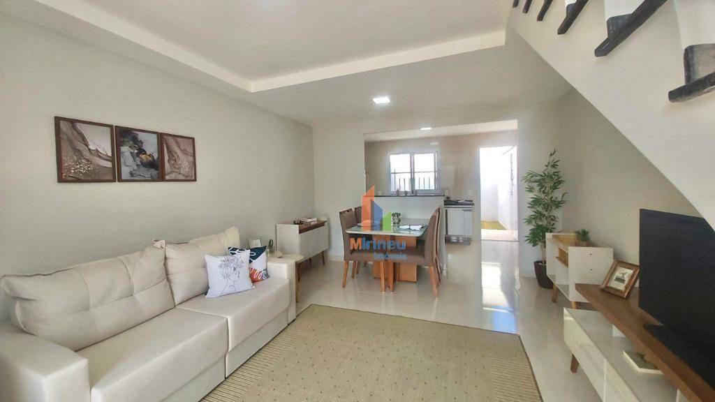 Casa de Condomínio à venda com 2 quartos, 68m² - Foto 1