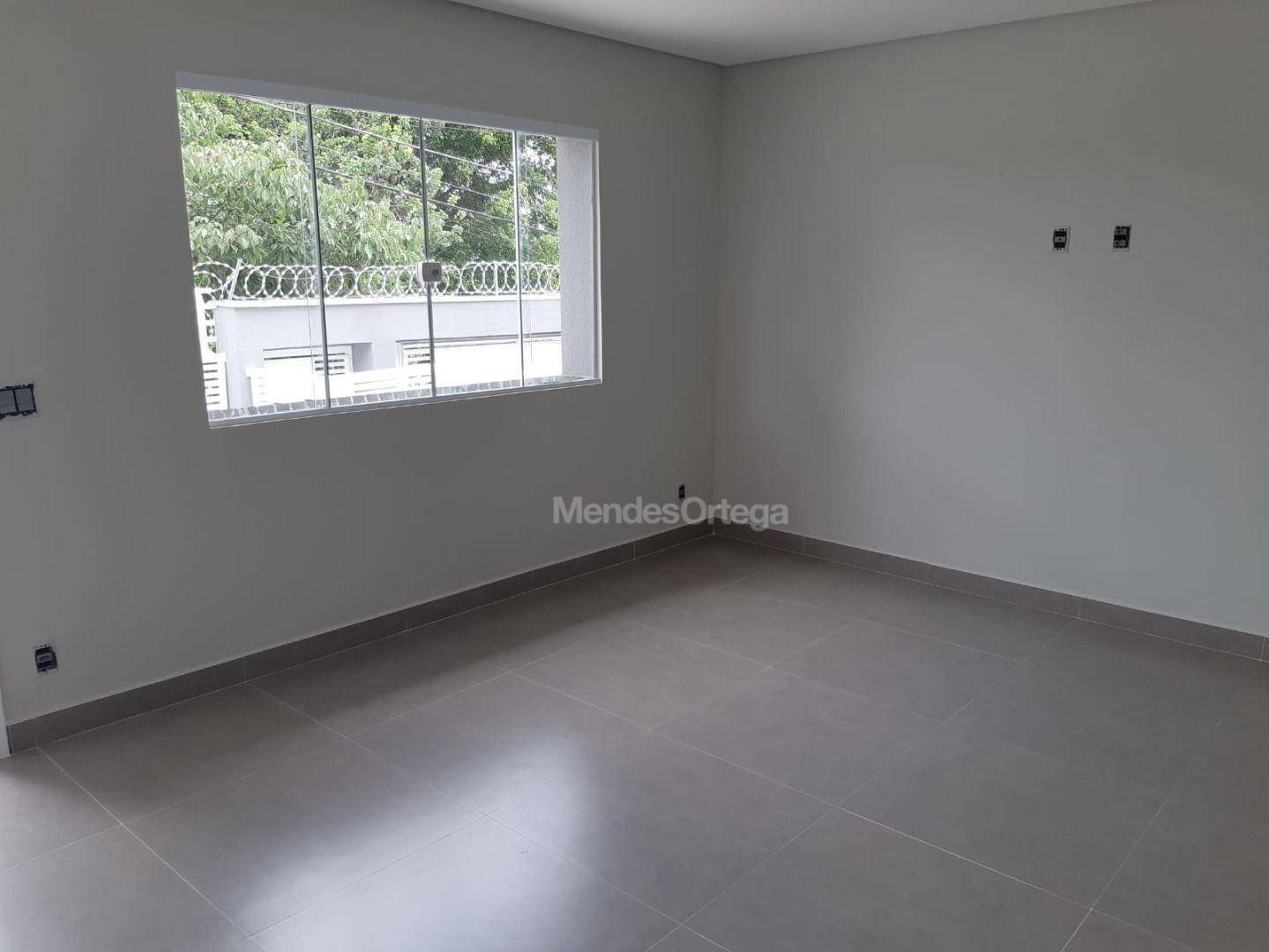 Casa à venda com 3 quartos, 207m² - Foto 5