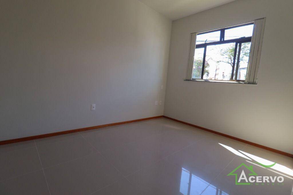 Apartamento à venda com 2 quartos, 64m² - Foto 5