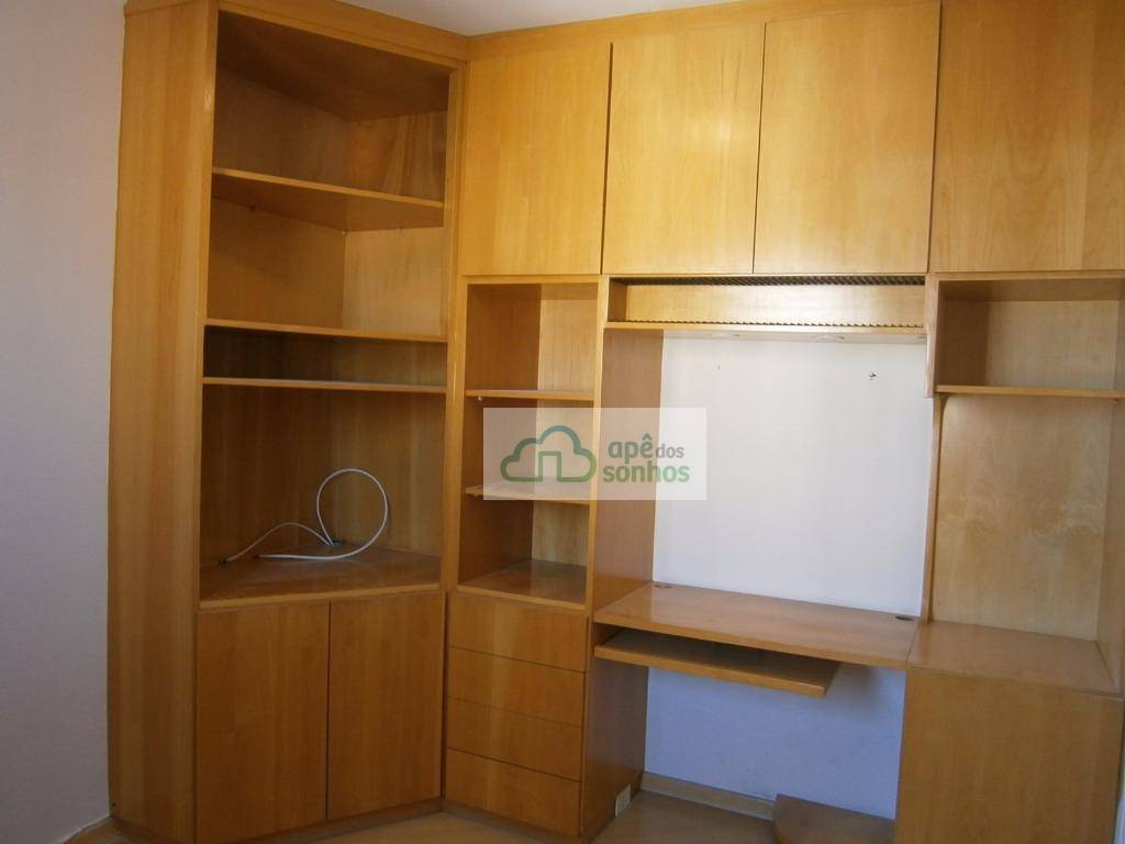 Apartamento para alugar com 2 quartos, 70m² - Foto 18